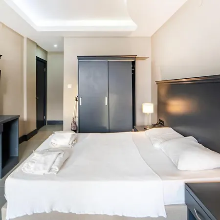 Studio Flat With Jacuzzi In